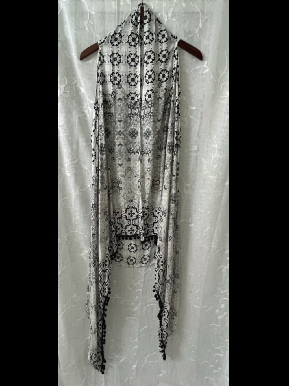 Sonoma Lightweight Black and White Patterned Kimono Size O/S